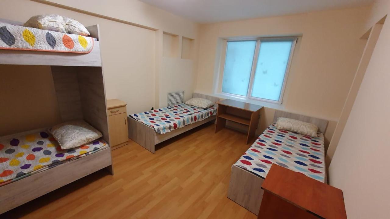 Family Hostel Almaty Eksteriør bilde